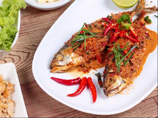 ฉู่ฉี่ปลานิล