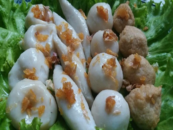 ลูกชิ้นรวมนึ่ง